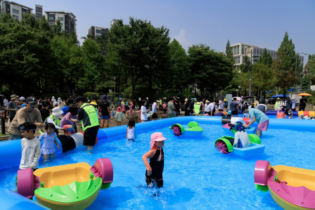 우리 동네가 시원해지는 날…마포구, 물통통 마을축제 개최