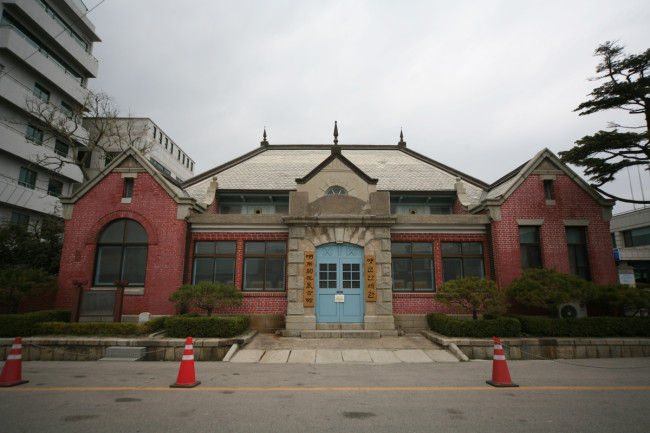 '2025 국가유산 미디어아트 구 군산세관 본관' 8일 개막